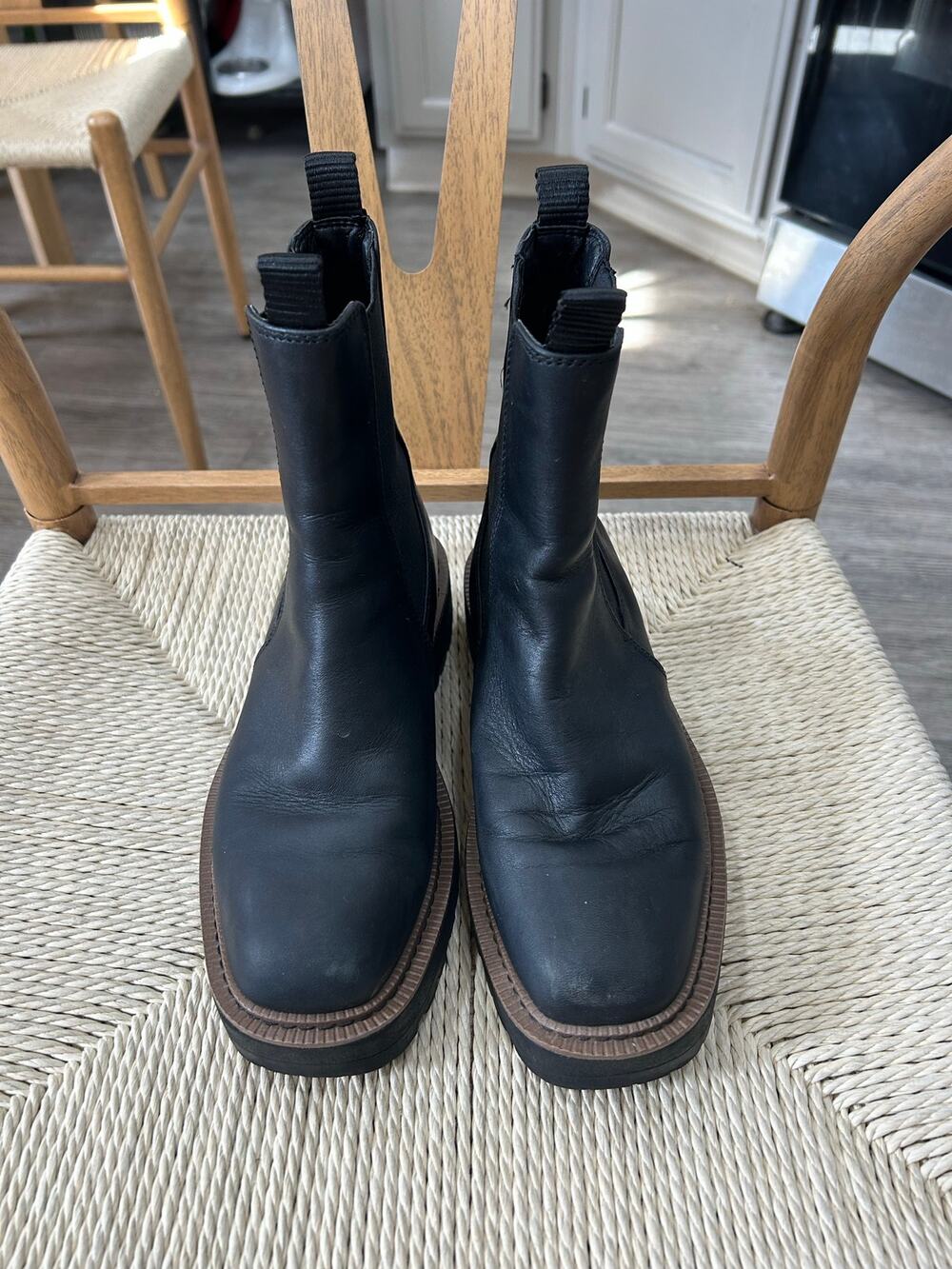 Sam Edelman Laguna Black Leather Waterproof Lug Sole Chelsea Boots Women’s 6.5